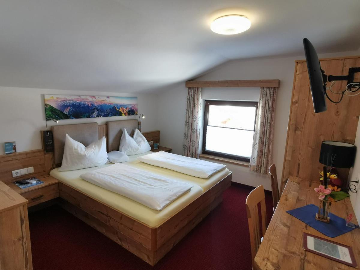 Oberauer Wagrain - Die Eco Familien Hotelpension B&B Eksteriør billede